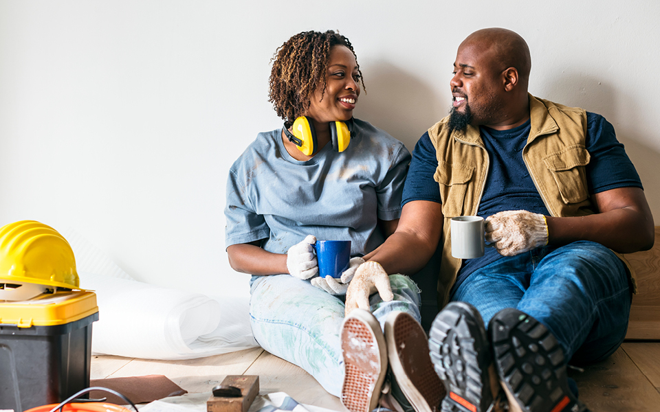 Couple drinking coffee